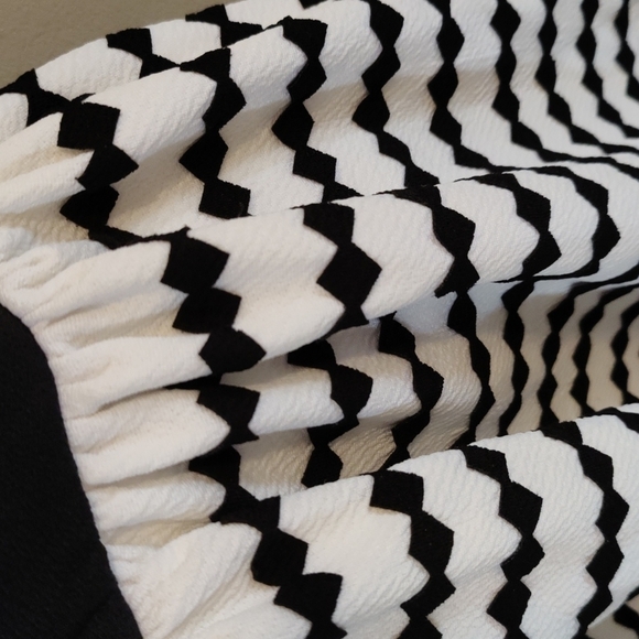 ALYA Strapless Black and White Dress, Size Small, lined, full zip back w/hook - Picture 2 of 13